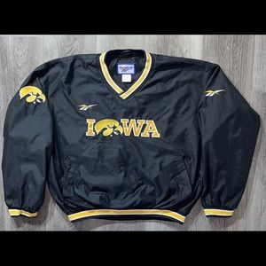 Vintage Reebok Iowa Hawkeyes pullover size M